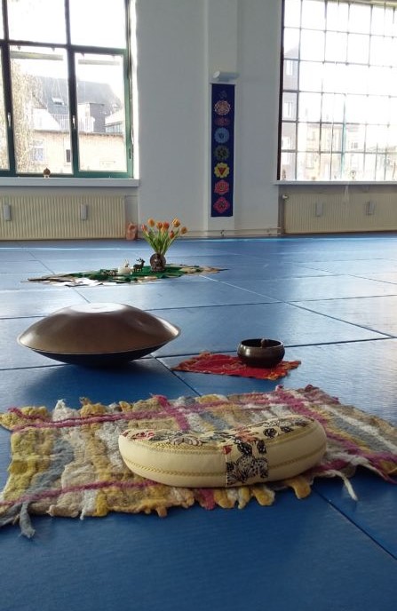 Tiefenentspannung Yoga-Nidra im Aikido-Dojo Tiefenentspannung Yoga-Nidra im Aikido-Dojo